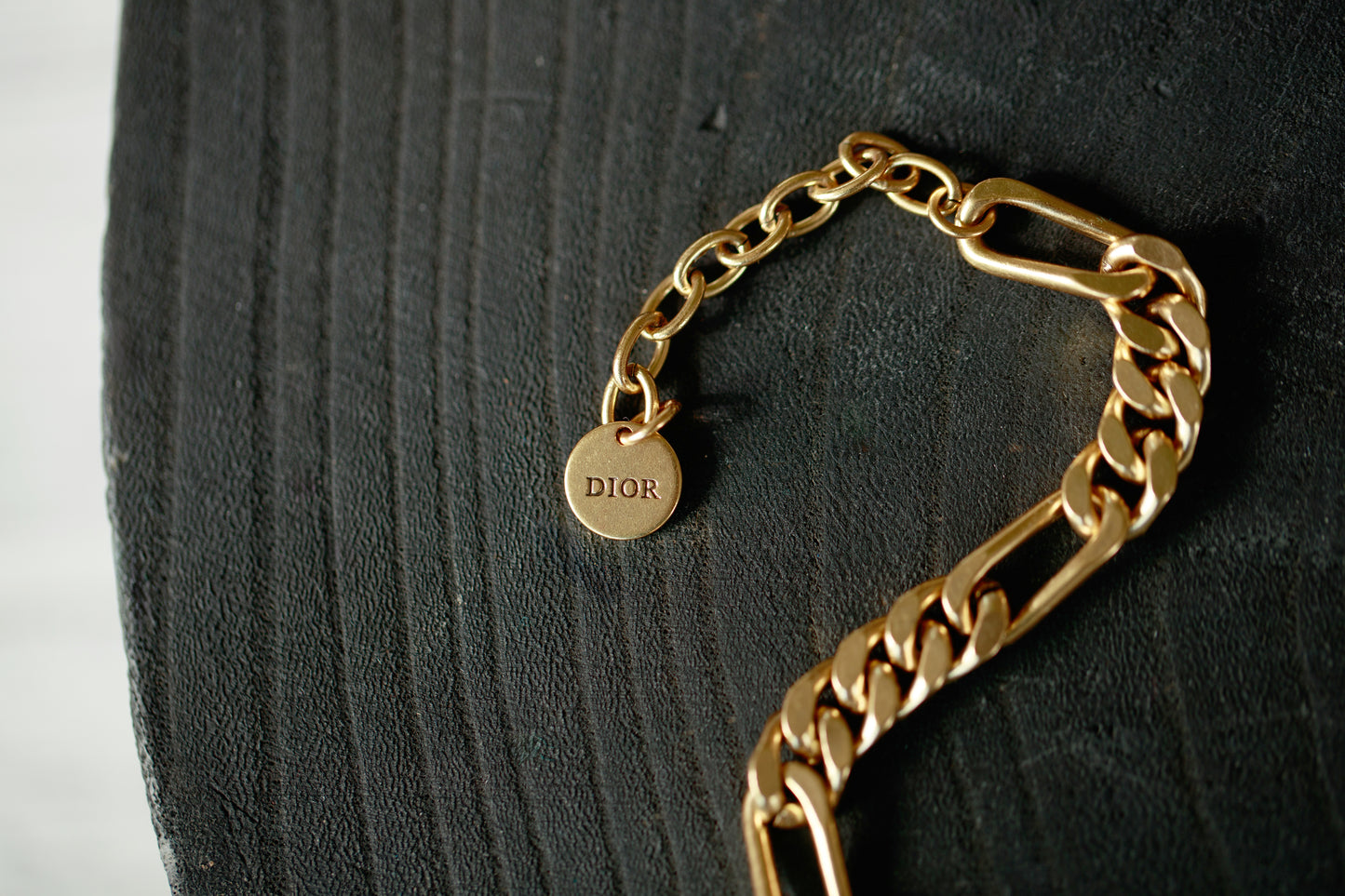 Figaro Choker