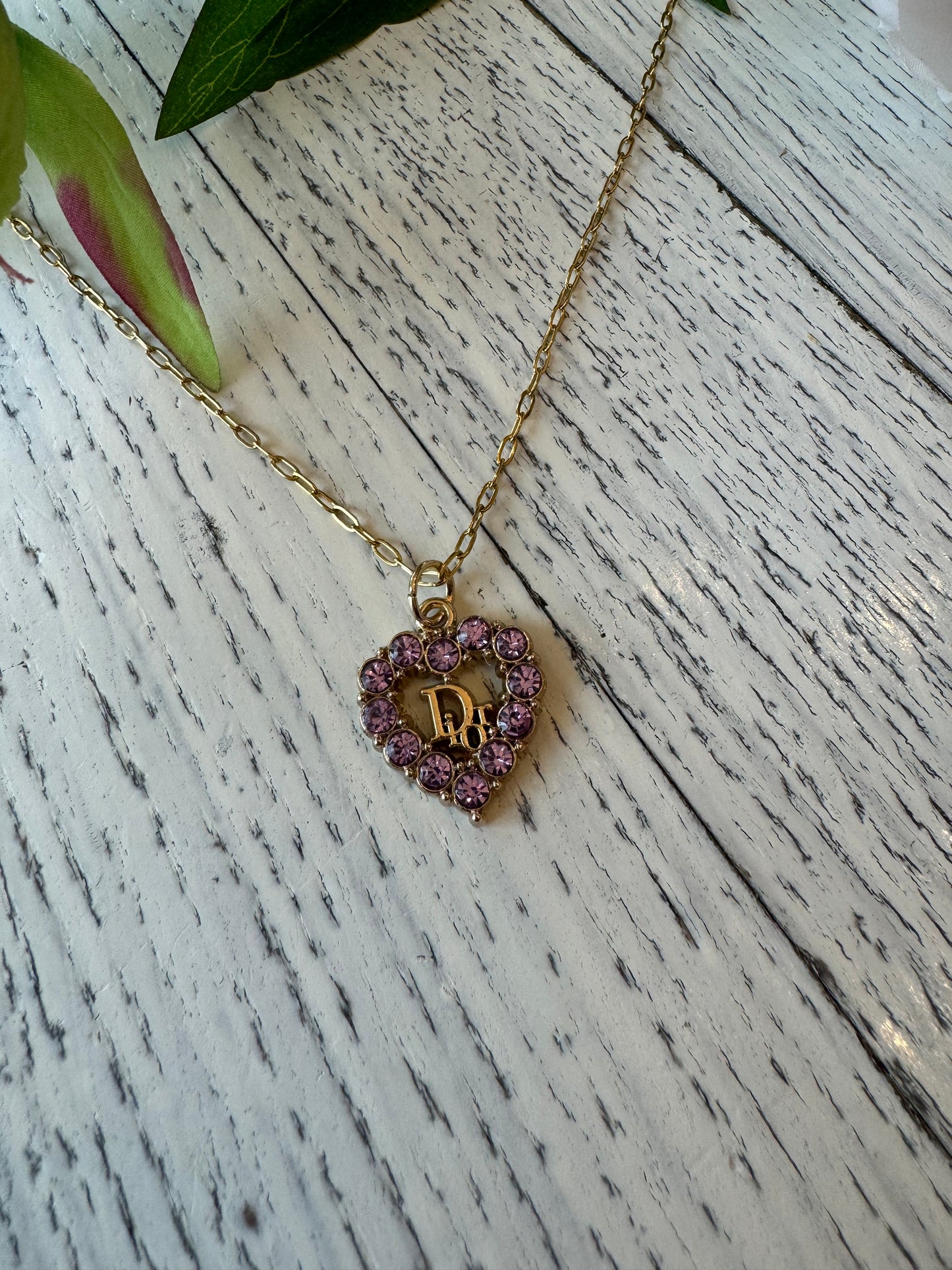 Lilly necklace