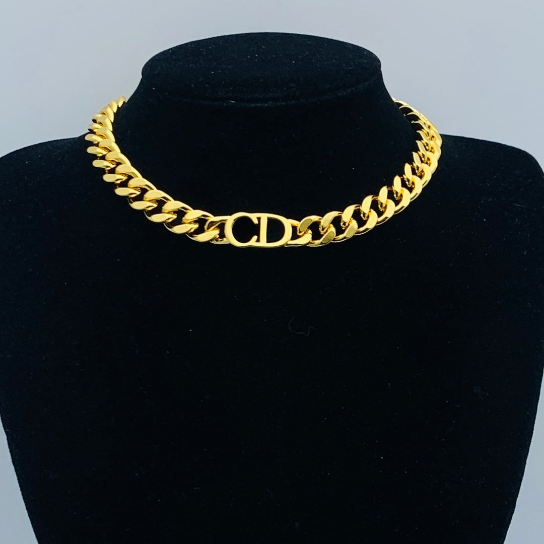 Icon choker